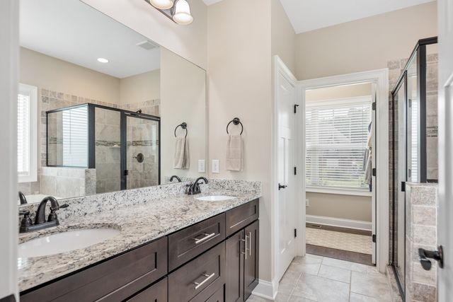 31 Harbor Pt, Lebanon, TN 37087