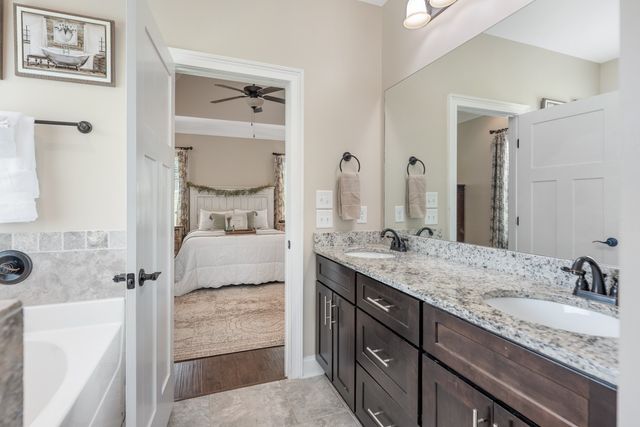 31 Harbor Pt, Lebanon, TN 37087