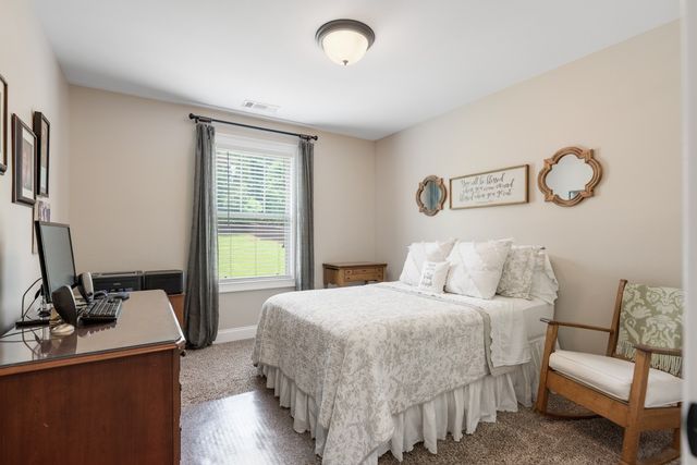 31 Harbor Pt, Lebanon, TN 37087