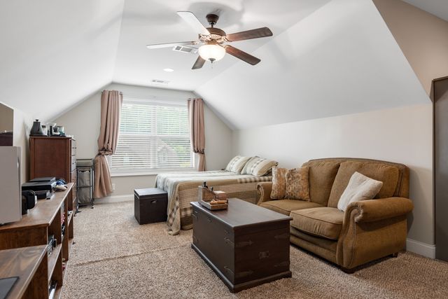 31 Harbor Pt, Lebanon, TN 37087
