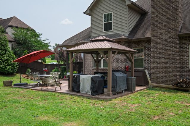 31 Harbor Pt, Lebanon, TN 37087
