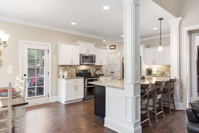 31 Harbor Pt, Lebanon, TN 37087