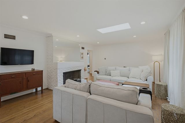 3628 Manderly Place, Fort Worth, TX 76109