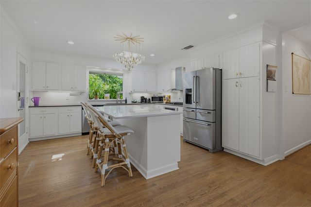 3628 Manderly Place, Fort Worth, TX 76109