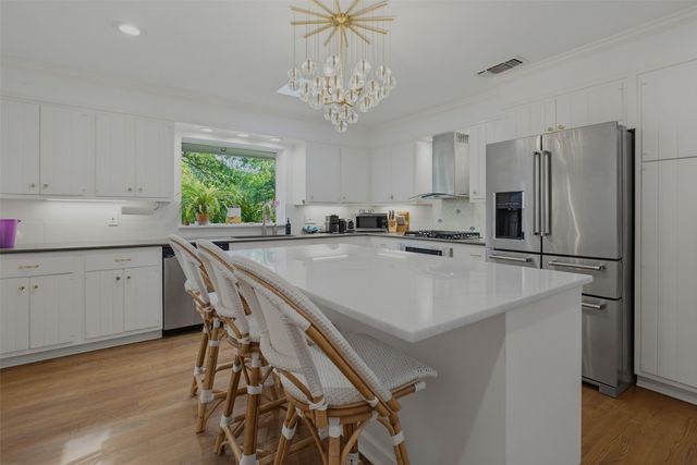 3628 Manderly Place, Fort Worth, TX 76109