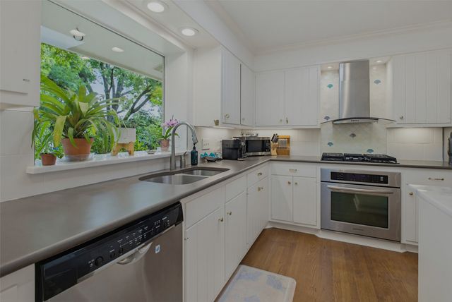 3628 Manderly Place, Fort Worth, TX 76109