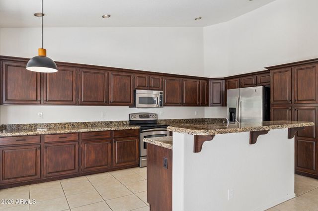 5637 E BEVERLY Lane, Scottsdale, AZ 85254