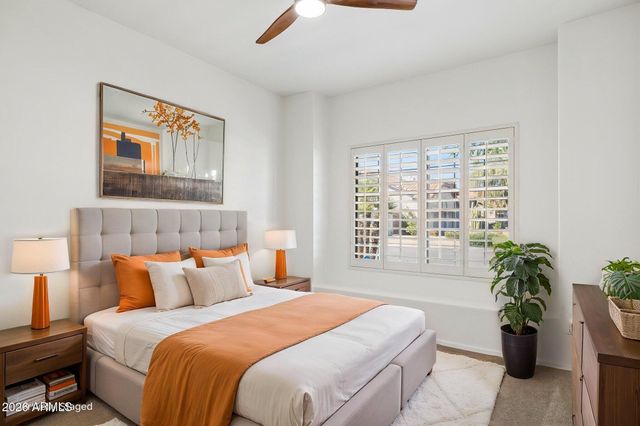 5637 E BEVERLY Lane, Scottsdale, AZ 85254