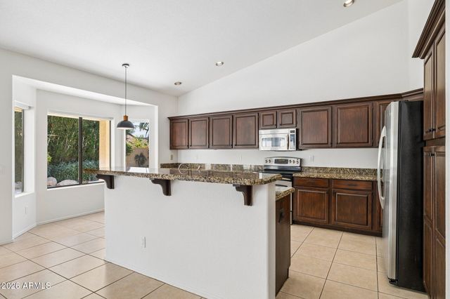 5637 E BEVERLY Lane, Scottsdale, AZ 85254