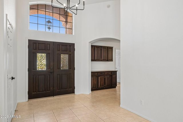 5637 E BEVERLY Lane, Scottsdale, AZ 85254