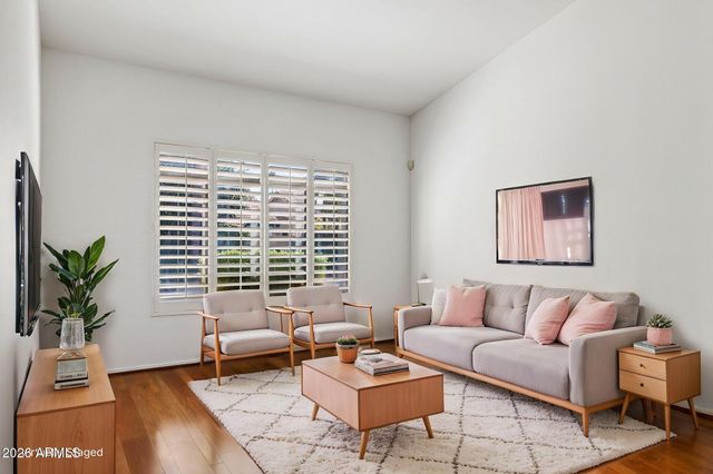 5637 E BEVERLY Lane, Scottsdale, AZ 85254