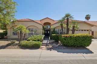 5637 E BEVERLY Lane, Scottsdale, AZ 85254