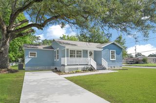 400 Live Oak Street, Baytown, TX 77520