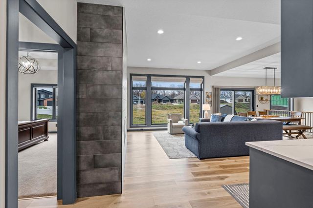 603 Eastland Avenue SE, New Prague, MN 56071