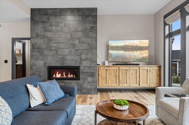 603 Eastland Avenue SE, New Prague, MN 56071