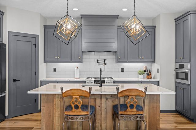 603 Eastland Avenue SE, New Prague, MN 56071