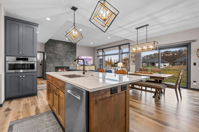 603 Eastland Avenue SE, New Prague, MN 56071