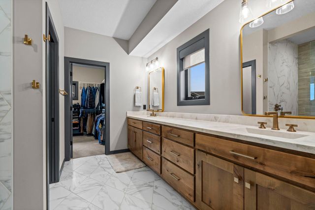 603 Eastland Avenue SE, New Prague, MN 56071