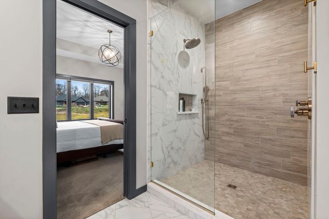 603 Eastland Avenue SE, New Prague, MN 56071