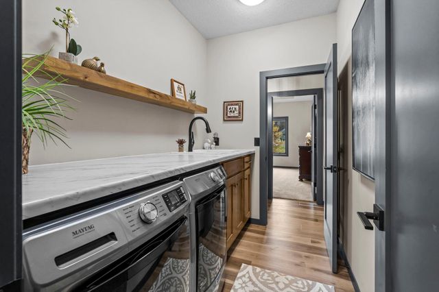 603 Eastland Avenue SE, New Prague, MN 56071