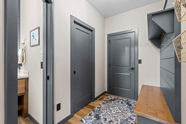 603 Eastland Avenue SE, New Prague, MN 56071