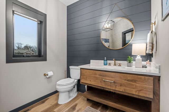 603 Eastland Avenue SE, New Prague, MN 56071