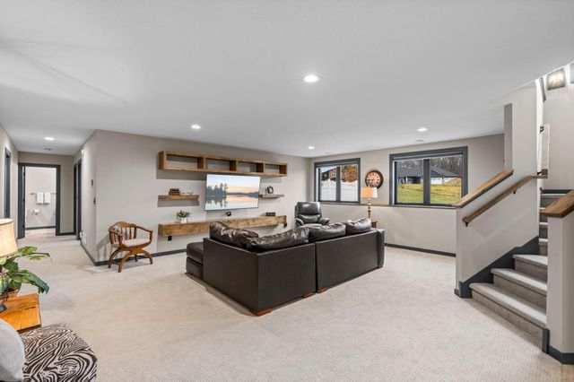 603 Eastland Avenue SE, New Prague, MN 56071