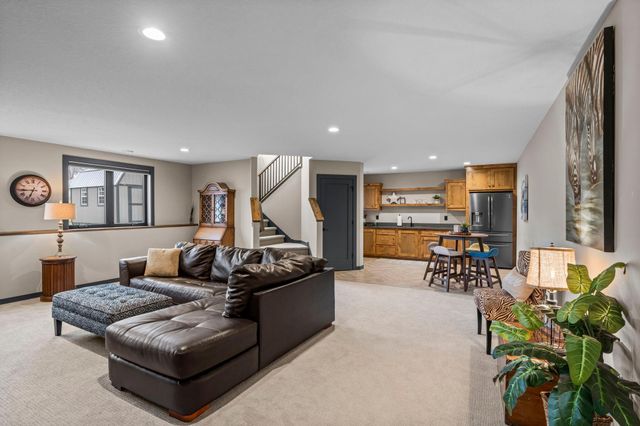 603 Eastland Avenue SE, New Prague, MN 56071