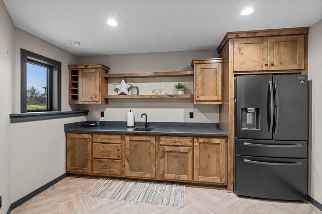 603 Eastland Avenue SE, New Prague, MN 56071