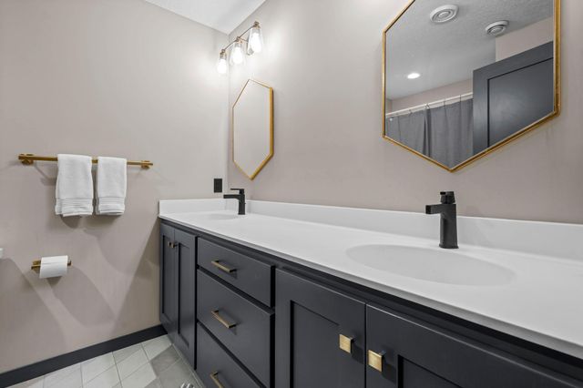 603 Eastland Avenue SE, New Prague, MN 56071