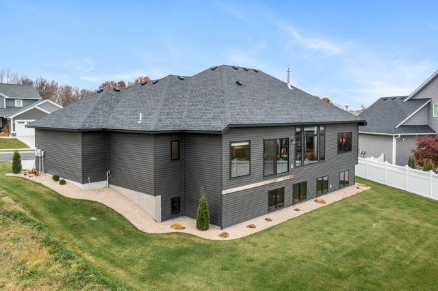 603 Eastland Avenue SE, New Prague, MN 56071