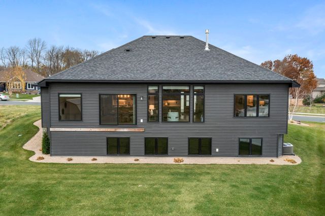 603 Eastland Avenue SE, New Prague, MN 56071