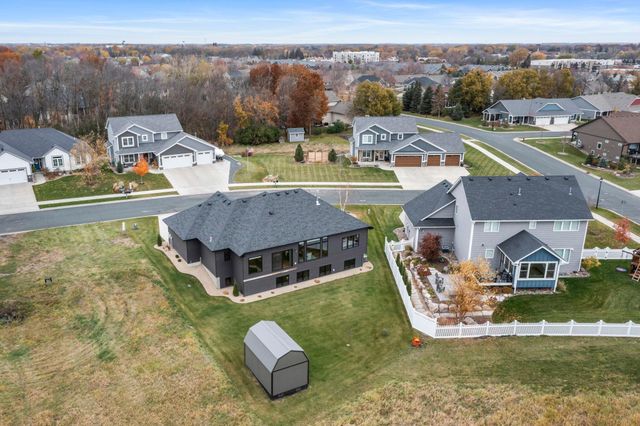 603 Eastland Avenue SE, New Prague, MN 56071