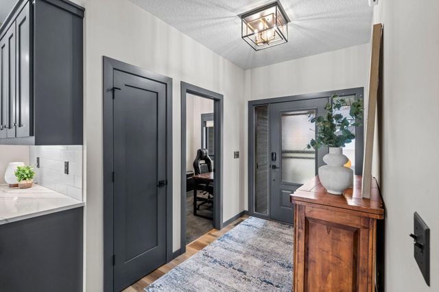 603 Eastland Avenue SE, New Prague, MN 56071