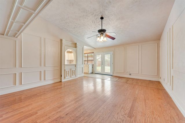 5108 Shannon Drive, The Colony, TX 75056