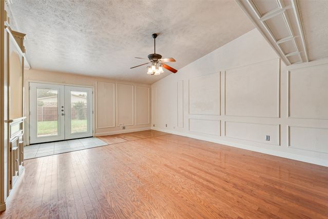 5108 Shannon Drive, The Colony, TX 75056