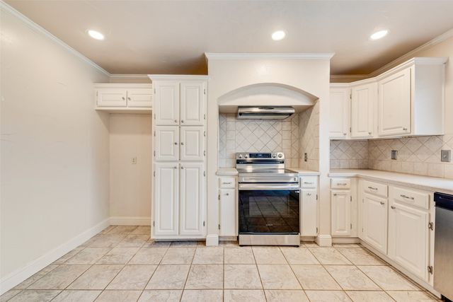 5108 Shannon Drive, The Colony, TX 75056