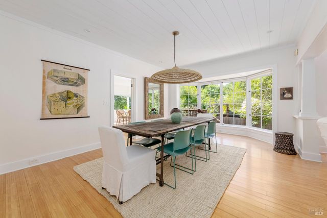 132 Meernaa Ave, Fairfax, CA 94930