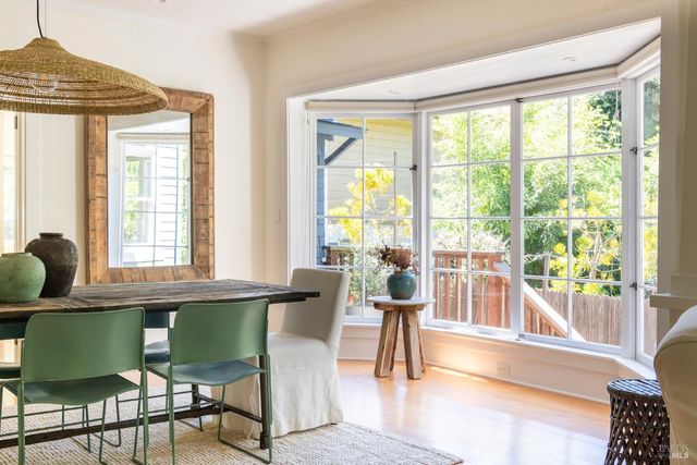 132 Meernaa Ave, Fairfax, CA 94930