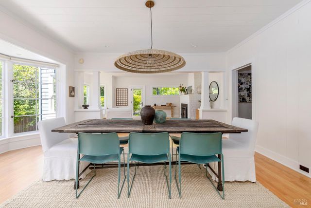 132 Meernaa Ave, Fairfax, CA 94930