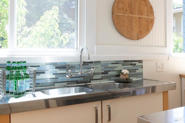 132 Meernaa Ave, Fairfax, CA 94930