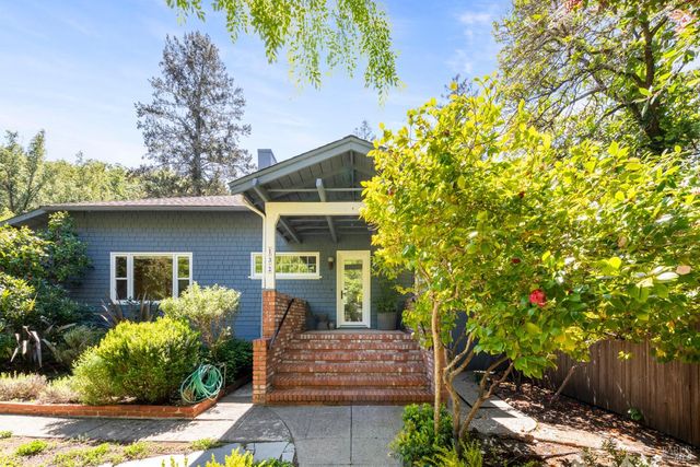 132 Meernaa Ave, Fairfax, CA 94930