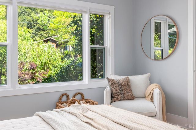 132 Meernaa Ave, Fairfax, CA 94930