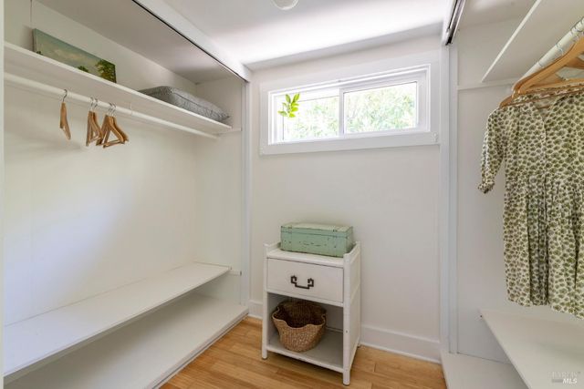 132 Meernaa Ave, Fairfax, CA 94930