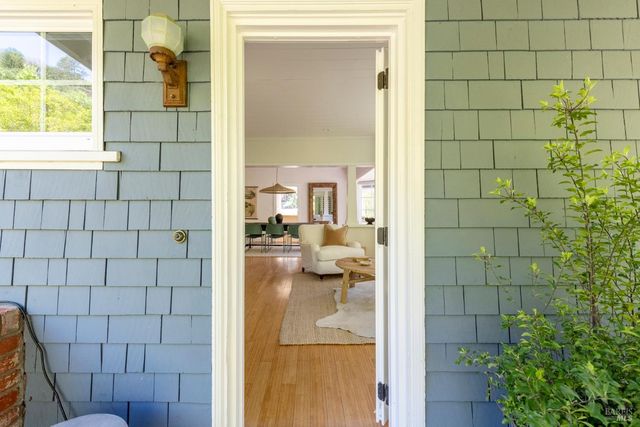 132 Meernaa Ave, Fairfax, CA 94930