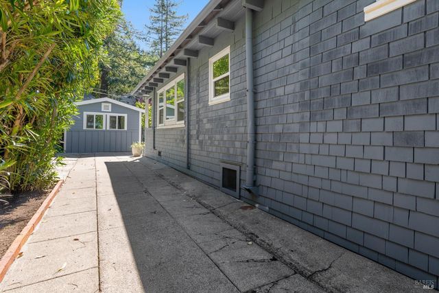 132 Meernaa Ave, Fairfax, CA 94930