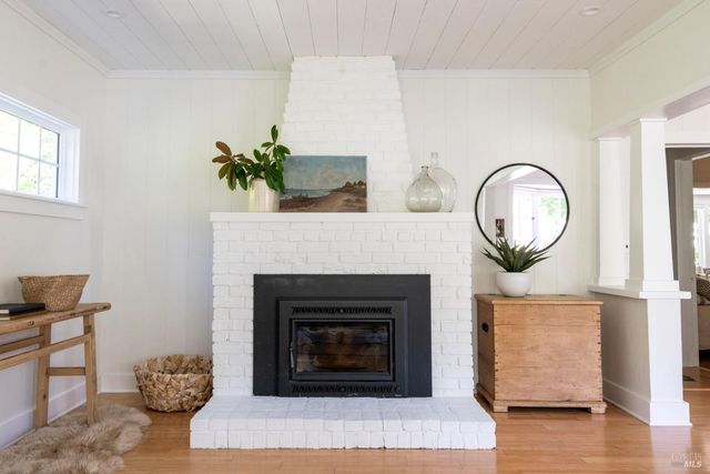 132 Meernaa Ave, Fairfax, CA 94930