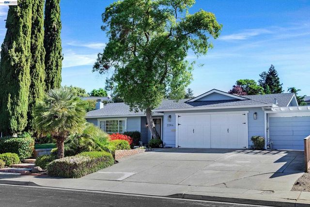2264 Stonebridge Rd, Livermore, CA 94550