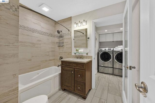 2264 Stonebridge Rd, Livermore, CA 94550