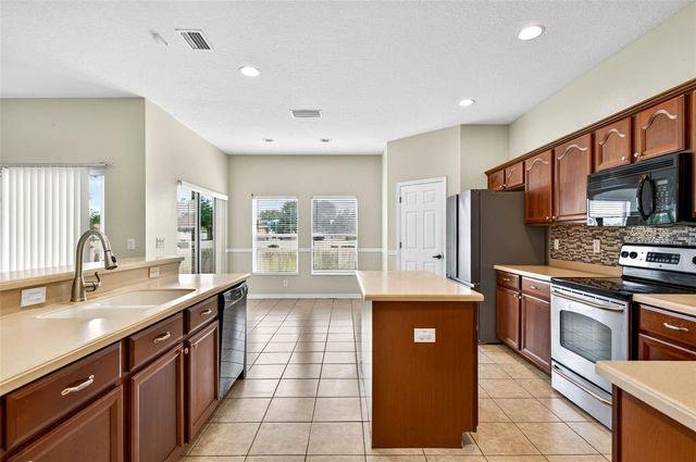 612 MARION HILL LANE, Ruskin, FL 33570
